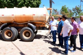 Prefeitura recupera carro pipa para a retomada da distribuição de água na zona rural(Imagem:SECOM)