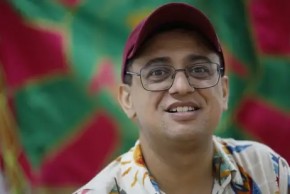 Entrevista com o carnavalesco Sidnei França, da Estação Primeira de Mangueira, no barracão da escola, na Cidade do Samba, sobre o enredo