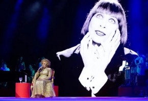 Alcione homenageia Rita Lee em premiação que destacou os cantos de Luedji Luna, Ferrugem e Péricles(Imagem:Divulgação)