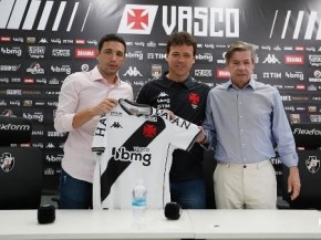 Vasco anuncia as saídas de diretor Pássaro e técnico Fernando Diniz(Imagem:Reprodução)