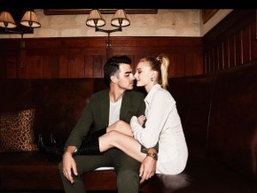 Quatro meses após o nascimento de sua primeira filha, Sophie Turner, 24, e Joe Jonas, 31, já estão pensando em ter um segundo bebê. É o que informa nesta quinta a revista US Weekly(Imagem:Reprodução)