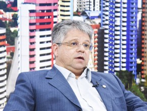 Deputado Gustavo Neiva(Imagem:Elias Fontinele/O Dia)