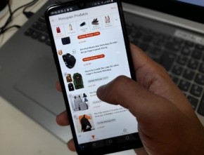 Brasileiros preferem fazer compras online.(Imagem:Jonas Carvalho/Portal ClubeNews)