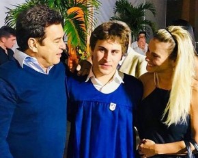 Marcos Frota com Carolina Dieckmann e o filho deles.(Imagem: Reprodução/Instagram)