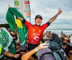 Gabriel Medina prevalece na Austrália e vence sua 1ª etapa na temporada(Imagem:Reprodução)