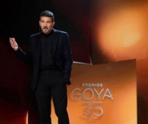 Em uma cerimônia realizada por videoconferência por causa da pandemia do coronavírus e apresentada pelo ator Antonio Banderas, a 35ª edição do prêmio Goya, o Oscar do cinema espanh(Imagem:Reprodução)