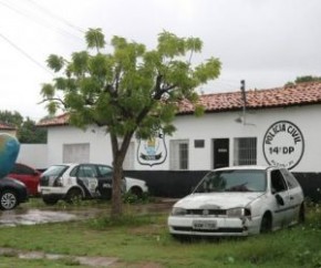 Um foragido da Justiça, identificado como Gabriel Mateus das Neves Pereira, foi preso na tarde desta segunda-feira (20) no bairro São Sebastião, em Altos, Norte do Piauí. Segundo a(Imagem:Reprodução)