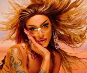 Quarto álbum de Pabllo Vittar, lançado em 24 de junho, Batidão tropical está fazendo barulho nos últimos dias. O ruído diz respeito aos direitos da regravação da música Apaixonada(Imagem:Reprodução)