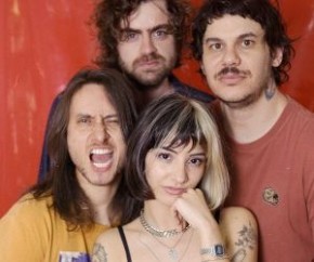 Banda Violet Soda apresenta sobra inédita do primeiro álbum no EP Hang in there(Imagem:Reprodução)