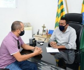 A Lei Municipal nº 1076/21 foi sancionada pelo prefeito Joel Rodrigues, nesta manhã (25), visando a prevenção e combate às diversas espécies de cegueira no município de Floriano, d(Imagem:Reprodução)