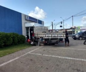 A Companhia Independente de Policiamento de Trânsito (Ciptran) e a Superintendência Municipal de Transportes e Trânsito (Strans) foram acionados para atender a ocorrência. Ainda nã(Imagem:Reprodução)