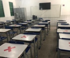 Quatro escolas da rede municipal de ensino, em Teresina, suspenderam as aulas presenciais após casos de Covid-19 serem confirmados em alunos e funcionários.  A Secretaria Municipal(Imagem:Reprodução)