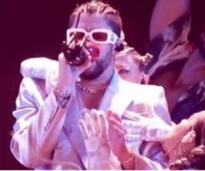 Bad Bunny em show em Nova York exibido no VMA, premiação da MTV(Imagem:Reprodução)