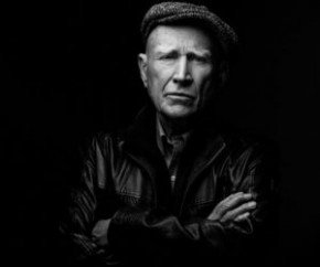 Celebrar o que ainda resta para conseguir protegê-lo. É com esta intenção que o internacionalmente reconhecido fotógrafo brasileiro Sebastião Salgado lança, em Paris, a mostra 