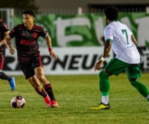 O jogo também foi o último da equipe alternativa rubro-negra, que começará a disputar o torneio com o que tem de melhor.  Apesar do empate, o Flamengo se segurou na primeira coloca(Imagem:Reprodução)