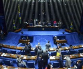 Senadores aprovaram nesta quinta-feira (30) o projeto de lei que cria o registro unificado de dados e informações sobre violência contra as mulheres. Para entrar em vigor, o texto(Imagem:Reprodução)