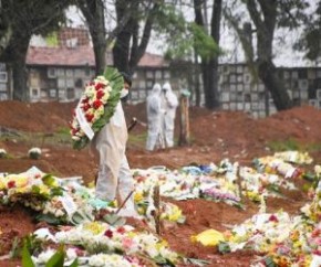 O Brasil não vai conseguir domar a pandemia de coronavírus se priorizar apenas a vacinação, afirmou nesta sexta (9) a OMS (Organização Mundial da Saúde).  