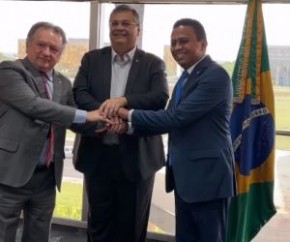 Deputado Merlong Solano; ministro da Justiça, Flávio Dino e o deputado Dr. Francisco Costa.(Imagem:Reprodução/Instagram)