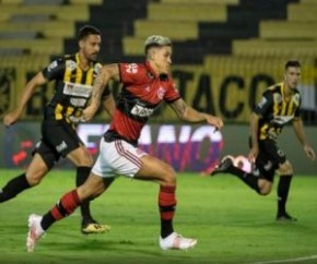 No fim, o centroavante voltou a marcar e deu números finais ao duelo. O resultado é excelente para o Rubro-negro, que encaminhou sua classificação para a final do Campeonato Carioc(Imagem:Reprodução)