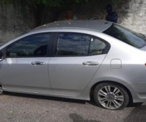 Segundo a Guarda-Civil Municipal de Teresina, cerca de uma hora depois, a servidora foi liberada no Shopping da Cidade, no Centro da capital.  O carro foi encontrado 30 minutos dep(Imagem:Reprodução)