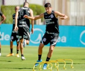 A direção do Corinthians anunciou nesta quinta-feira mais dois casos de covid-19 no elenco. Agora o clube paulista contabiliza 12 atletas afastados por conta do novo coronavírus.(Imagem:Reprodução)