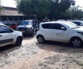 O sindserm denuncia ainda que muitos veículos estão parados por falta de manutenção. O Cidadeverde.com tentou contato com o secretário de governo, Fabio Barros e com a secretária G(Imagem:Reprodução)