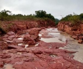 Ao G1, o presidente da Associação dos Produtores de Soja do Piauí (Aprosoja), Alzir Neto, disse que a interdição da rodovia prejudica o trabalho dos produtores e que já procurou o(Imagem:Reprodução)