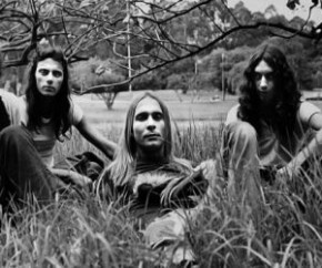 Grupo de rock cultuado na década de 1970 por conta dos álbuns Criaturas da noite (1975) e Casa encantada (1976), O Terço passou por várias mutações no som e na formação. Mas nunca(Imagem:Reprodução)