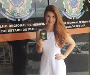 A médica Raissa Prado conquistou o primeiro lugar no Exame Nacional de Residência Médica - para Oftalmologia ? da Empresa Brasileira de Serviços Hospitalares (EBSERH). Piauiense, a(Imagem:Divulgação)