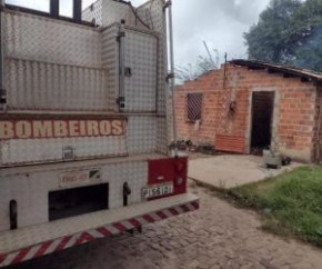 Homem ateia fogo na própria casa, atinge PM com foice e é baleado no Norte do Piauí(Imagem:Reprodução)