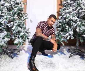 O influenciador digital Carlinhos Maia, 29, disse, em entrevista ao programa Hora do Faro (Record), que não se arrepende de ter feito a festa de Natal na Vila, em plena pandemia de(Imagem:Reprodução)