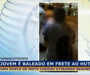 Um jovem foi baleado na noite desta quarta-feira (29) nas proximidades do Hospital de Urgência de Teresina, no bairro Redenção, zona sul da capital. De acordo com informações da Po(Imagem:Reprodução)