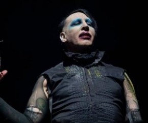 Marilyn Manson vai se entregar à polícia sob suspeita de agredir cinegrafista(Imagem:Reprodução)