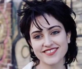 Jamie Auld, atriz que interpretou Madonna em documentário(Imagem:Reprodução)