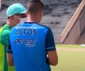 A diretoria percebeu a necessidade e eles chegam para nos ajudar, são garotos, muito jovens e com pouca rodagem, mas ainda estão buscando seu espaço no futebol. Quando a diretoria(Imagem:Reprodução)