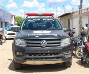 Um homem suspeito de matar o sargento Tadeus Ferreira de Sousa, da Polícia Militar do Piauí, em maio deste ano, foi preso por volta do nesta terça-feira (27) em Teresina. A prisão(Imagem:Reprodução)