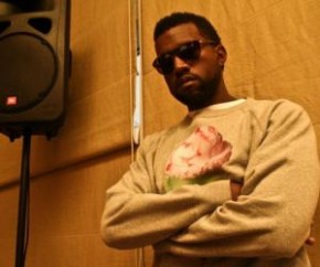 Kanye West finalmente lança Donda, disco que leva o nome de sua mãe(Imagem:Reprodução)