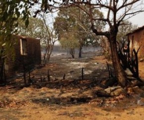 Moradores do bairro Campestre, no município de Valença do Piauí (228 km de Teresina), passaram por momentos de sufoco e desespero na manhã deste sábado (04), após um incêndio e(Imagem:Reprodução)