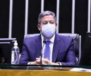 Apuração  Na comissão especial, a PEC recebeu um parecer favorável do deputado Filipe Barros (PSL-PR), da base do governo. Além da impressão do voto eletrônico, Barros determinava(Imagem:Reprodução)