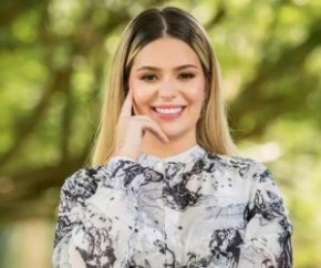 A atriz e youtuber Viih Tube, 20, foi eliminada em seu primeiro Paredão com 96,69% dos votos. Emplacando a terceira maior rejeição do programa, a influenciadora agora brinca com o(Imagem:Reprodução)