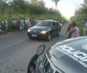 Mulher morre após colisão de motocicleta na traseira de veículo na PI-130(Imagem:Reprodução)