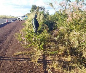 Homem sobrevive a acidente e morre com tiro ao pedir por socorro.(Imagem:Reprodução)