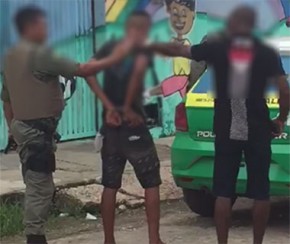 Policiais presos por agredir menor infrator em Teresina são liberados.(Imagem:Reprodução)