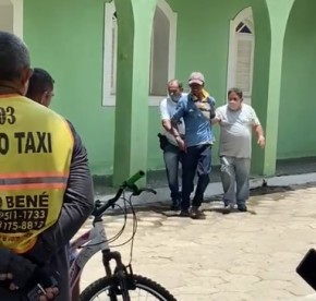 Homem é preso após tentar incendiar prédio da Prefeitura de Campo Maior(Imagem:Reprodução)