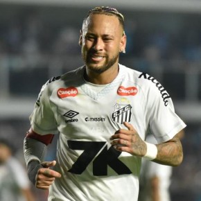 Neymar é decisivo, Santos bate líder Flamengo no fim e respira no Brasileirão(Imagem:Reprodução)