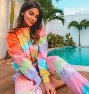 Brenda Pavanelli tem 25 anos, é empresária e influenciadora e é comparada a Bruna Marquezine.(Imagem:Reprodução/Instagram)