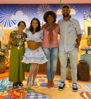 Viviane Araújo e Guilherme Militão estão em contagem regressiva para a chegada do primeiro filho, Joaquim. Na última quinta-feira, dia 28, o casal deu uma festinha com tema de fest(Imagem:Reprodução)