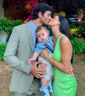 Isis Valverde diz que sentiu cobranças ao se tornar mãe.(Imagem:Instagram)