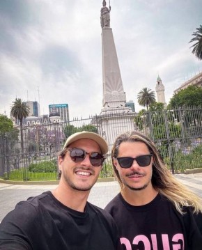 Marcus Majella em viagem a Buenos Aires com o novo namorado.(Imagem:Reprodução/Instagram)