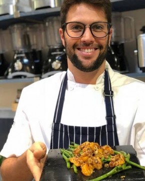 Gustavo Leão fez curso de culinária no Canadá.(Imagem: Reprodução/Instagram)